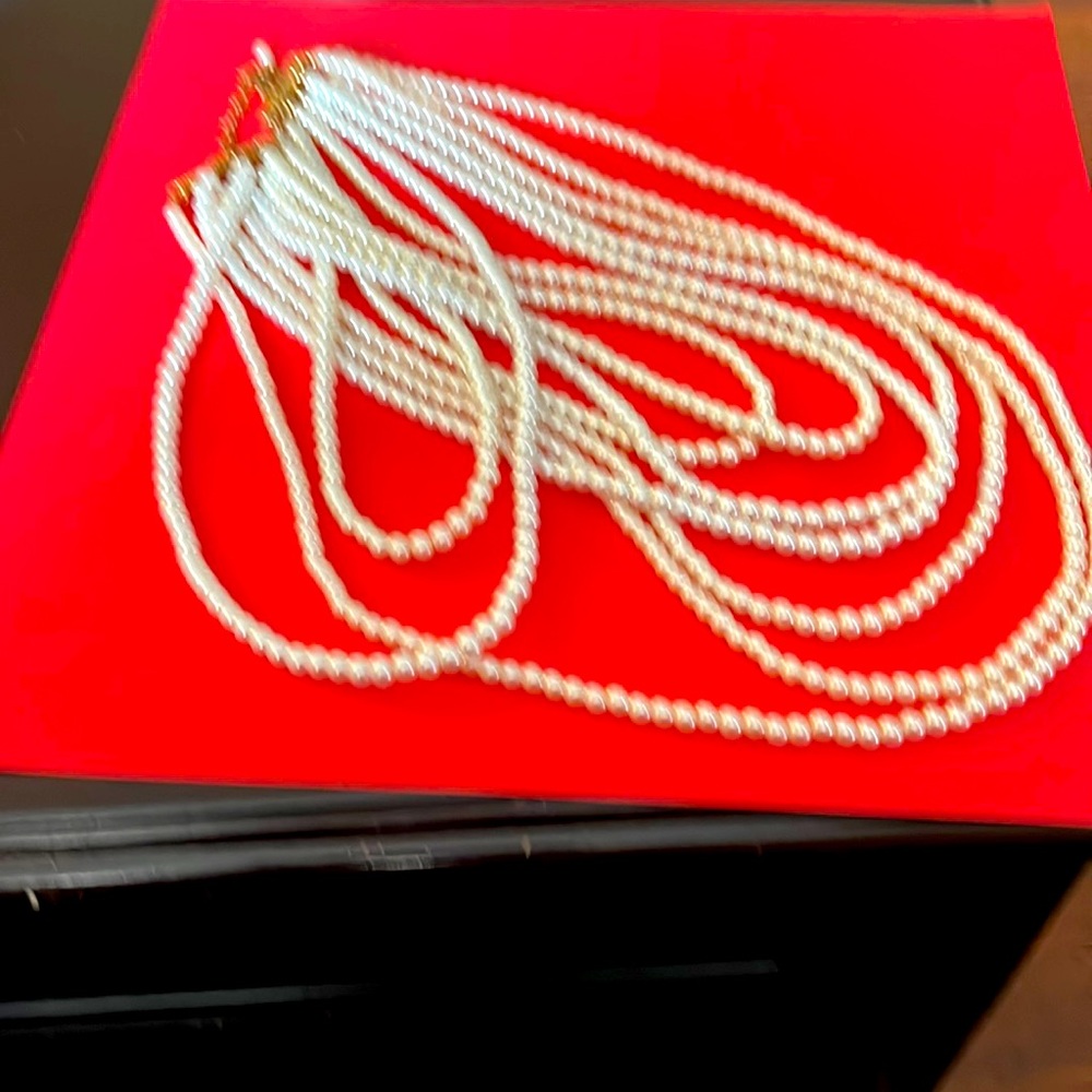 Extraordinary multi layer faux pear necklace